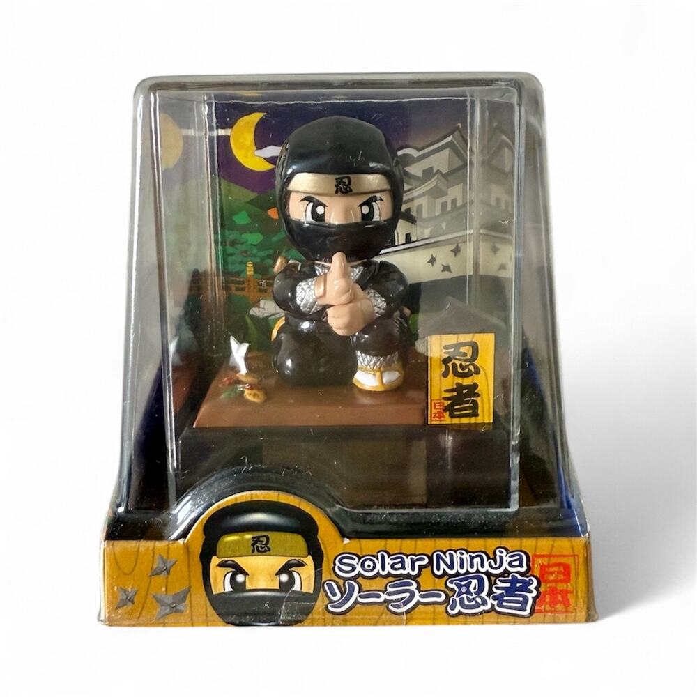 NEW Solar Powered Ninja Figurine Black Bobblehead Doll 2006 Santa Co. Japan
